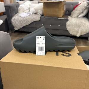 Size 10 Adidas Yeezy Slide Dark Oynx ID5103